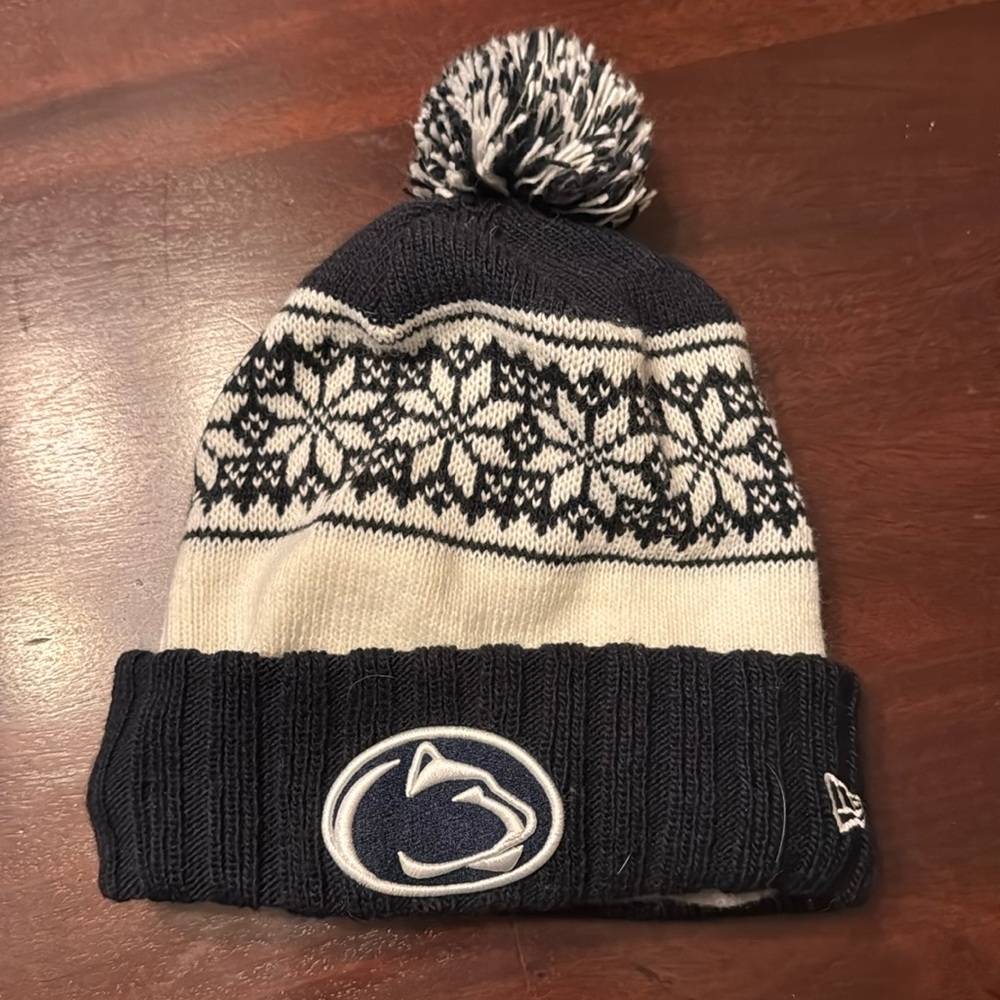 Penn State Nitany Lions knit hat with Pom Pom new era ski hat